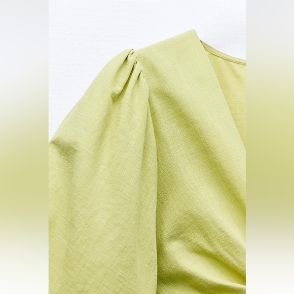 New ZARA Crop Top With Ring - Picture 7 of 9